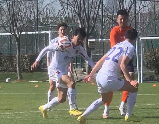 小丹满足的呻吟